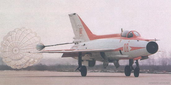 歼八B飞机，中国航空工业的骄傲，歼八B飞机，中国航空工业的辉煌骄傲