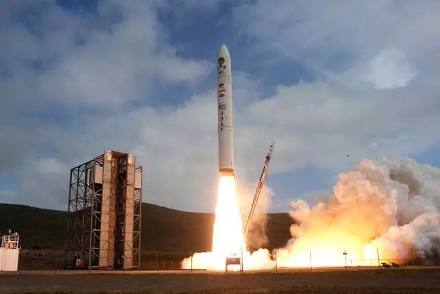 东风系列导弹射程排行及其战略意义,东风系列导弹射程排行与战略意义解析