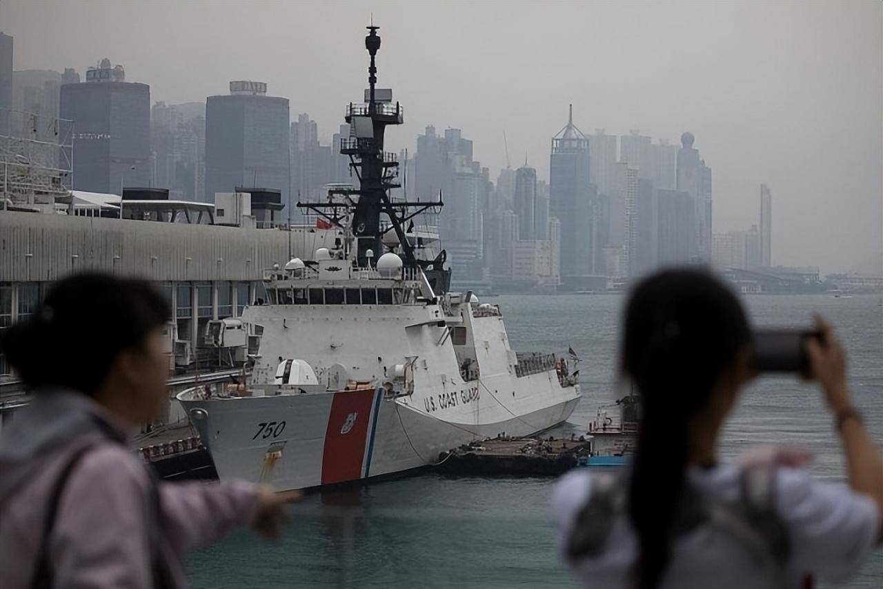 美军舰抵达高雄之日，历史与现实的交汇点，美军舰抵达高雄，历史与现实的交汇点