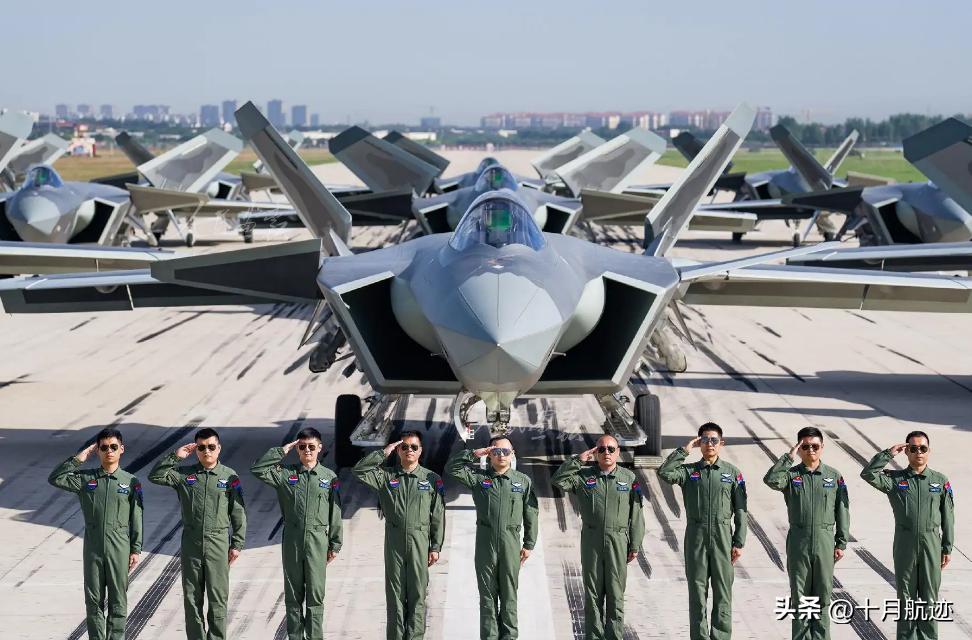 揭秘F-22实战视频,速度与力量的完美结合,揭秘F-22实战视频,速度与力量的震撼展示