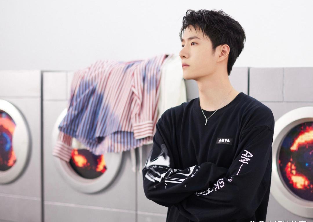 白小姐、王中王与一肖的传奇故事,白小姐、王中王与一肖的传奇之旅