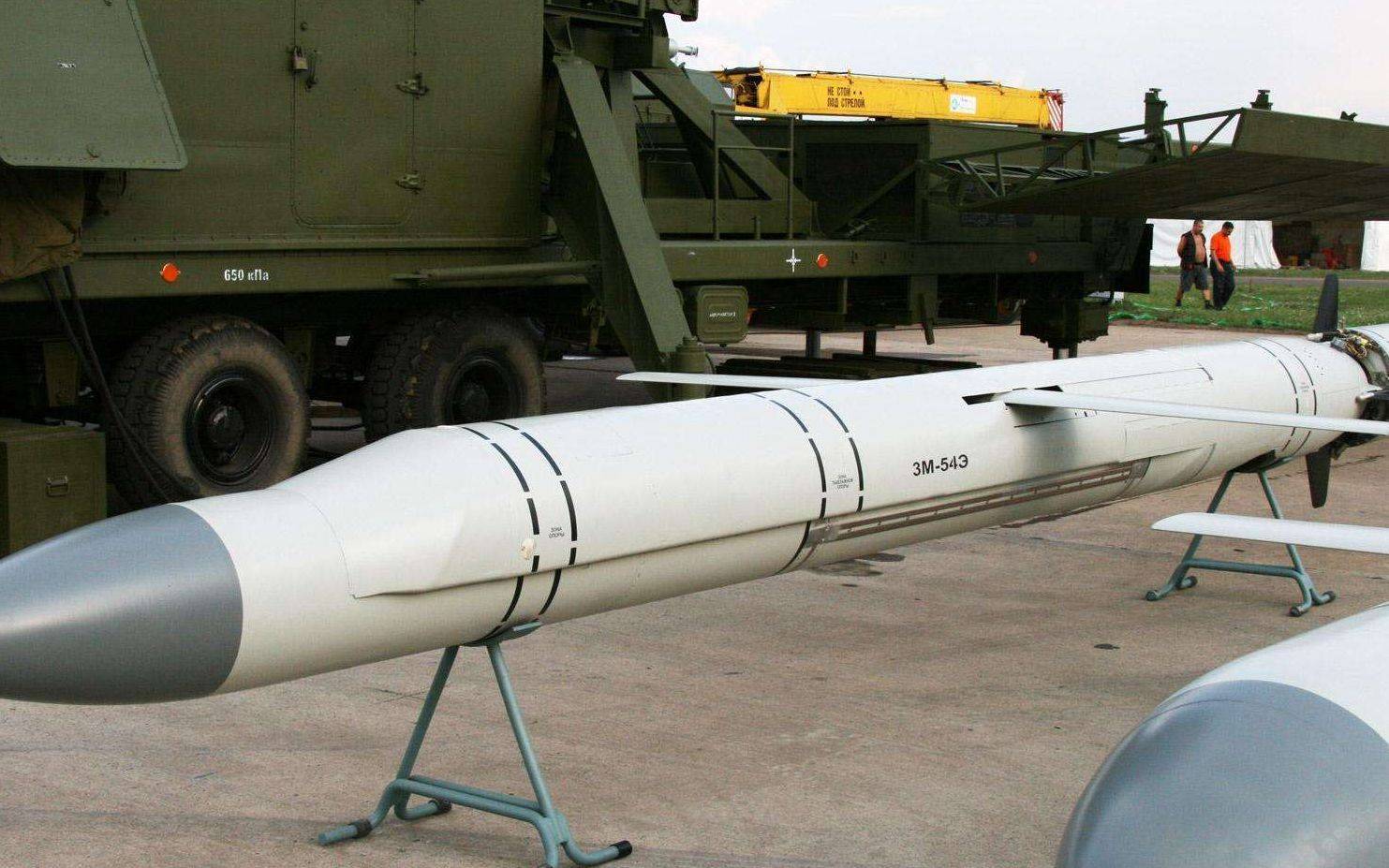 鹰击长空，鹰击18末端飞行速度的魅力与奥秘，鹰击长空，鹰击18末端飞行速度的魅力揭秘