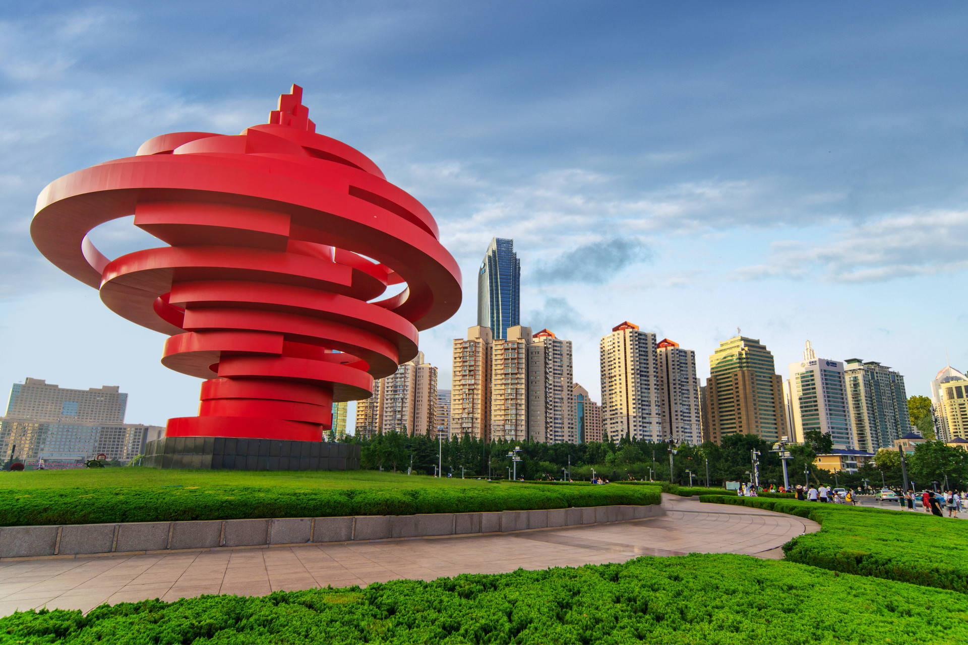 新澳门最精准正最精准龙门，探索与解析，澳门最新精准预测龙门解析与探索