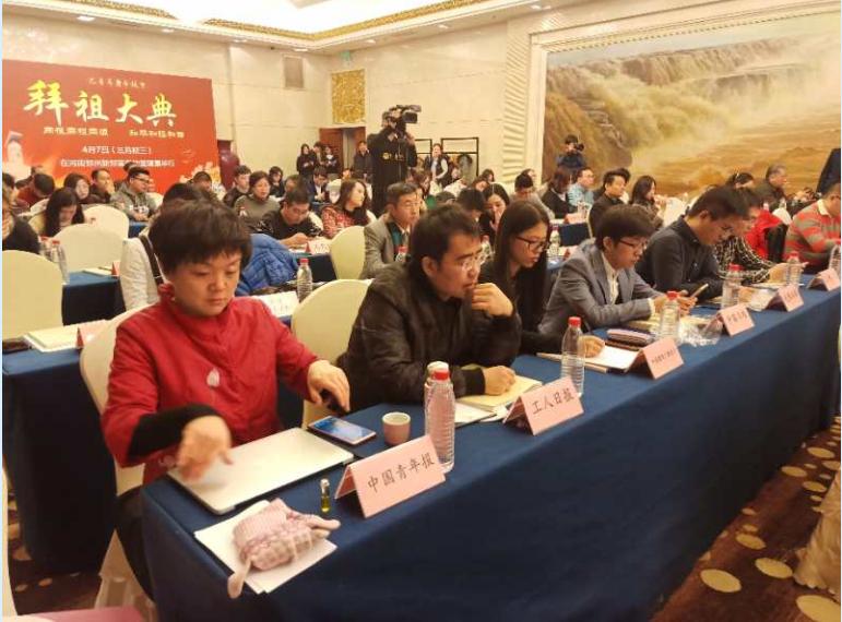 如何看凤凰网新闻,深度、广度与客观性的结合,凤凰网新闻,深度、广度与客观性的完美结合阅读指南