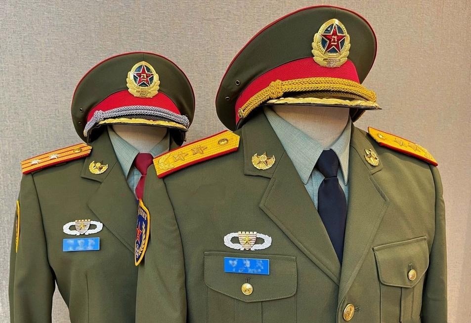 1995年的武警军装,荣耀与担当的象征,1995年武警军装,荣耀与担当的标志