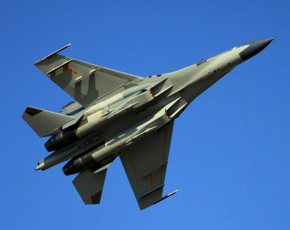 中国歼击机-2照片,揭示强大战斗力的背后故事,中国歼击机-2强大战斗力背后的故事揭秘照片欣赏