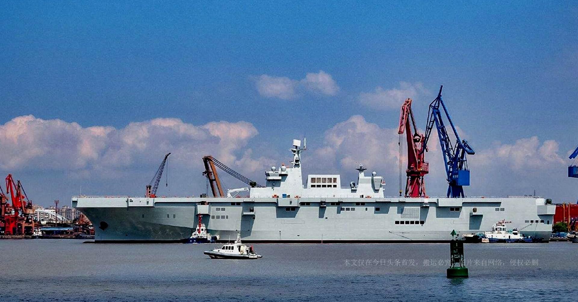 美国航母排水量揭秘,庞大的海上巨无霸究竟有多少万吨?,揭秘美国航母排水量,海上巨无霸究竟拥有多少万吨?