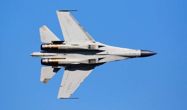 歼16战机战斗,空中力量的卓越展现,歼16战机战斗,空中力量的巅峰展现