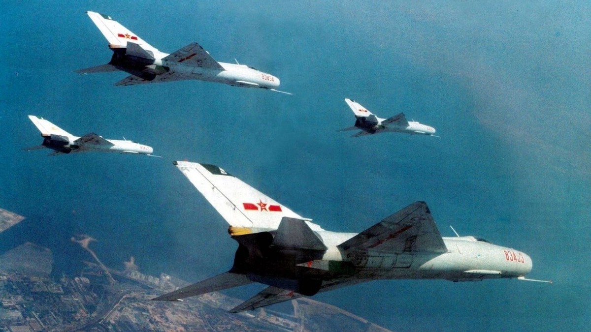 开局改造歼-8战斗机,挑战与机遇并存,开局改造歼-8战斗机,挑战与机遇的挑战之路