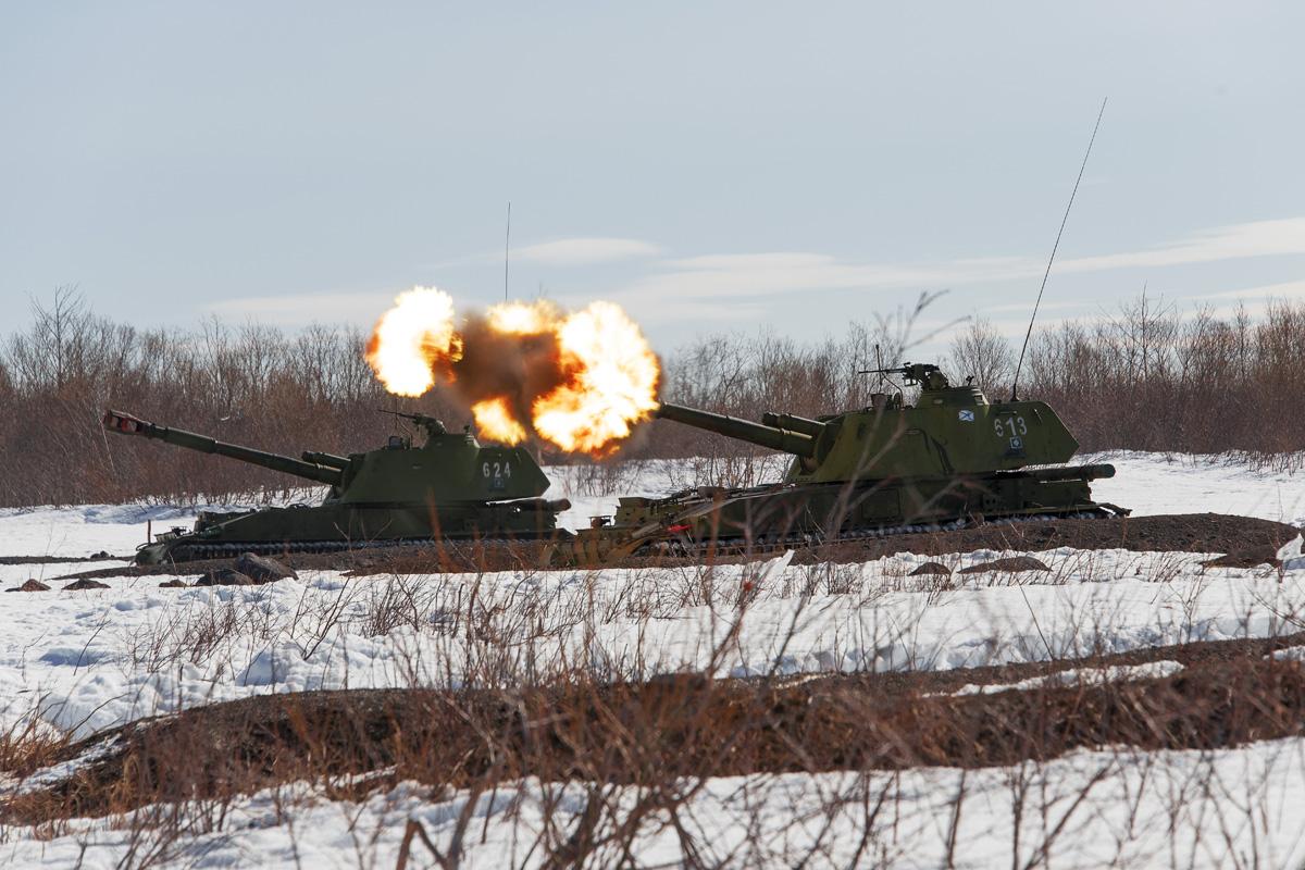 我军现役的152毫米榴弹炮，威力与技术的完美结合，我军现役威力与技术完美结合的152毫米榴弹炮揭秘