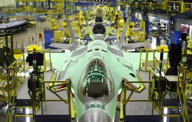 探究F-22生产线拆除时间及其背后原因,F-22生产线拆除背后的原因与时间探究