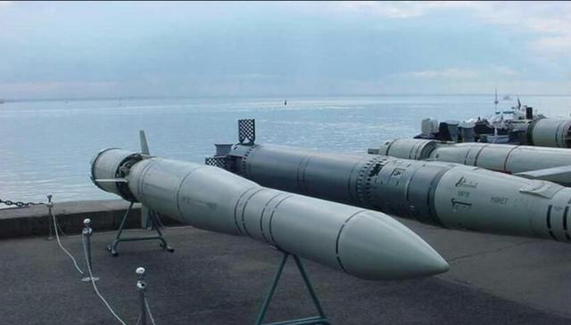 鹰击长空,鹰击18对陆攻击版的威力与战略价值,鹰击长空,鹰击18陆攻击版的威力与战略意义