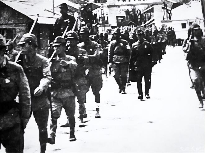 日本向俄罗斯宣战与今日香港，历史与现实的多维视角，日本对俄罗斯宣战与香港现状，历史与现实的交织分析