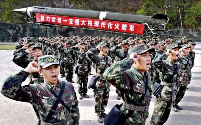 中国人民解放军火箭军军服,荣耀与力量的象征,中国人民解放军火箭军军服,荣耀与力量的标志