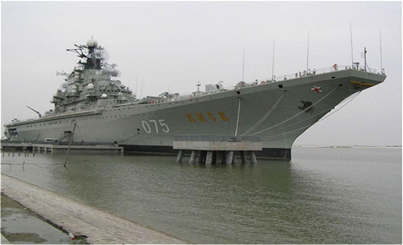 福特号航空母舰的排水量,揭示超级航母的巨大力量,福特号航空母舰排水量揭秘,超级航母的巨大力量展现