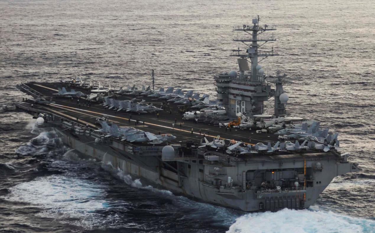 福特号航空母舰的排水量,揭示超级航母的巨大力量,福特号航空母舰排水量揭秘,超级航母的巨大力量展现