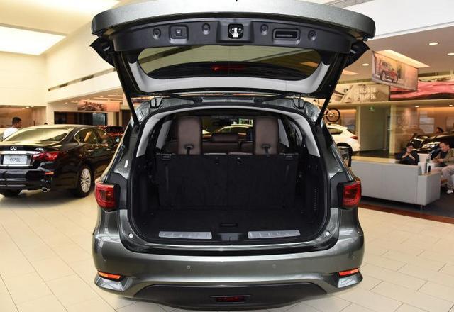 揭秘歼-10战斗机的自重之谜，数字背后的力量与荣耀，揭秘歼-10战斗机自重之谜，力量与荣耀的数字背后故事