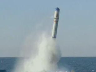 巨浪导弹,定义、特性与重要性,巨浪导弹,定义、特性及战略重要性解析