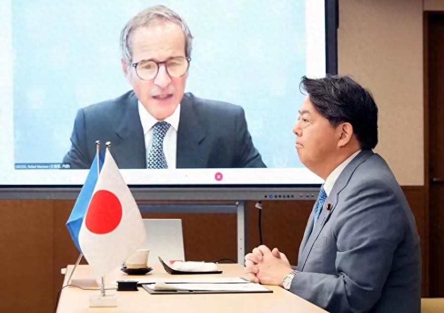 中国海军的崭新篇章,中国海军首艘弹射起飞航母山东舰的最新动态与未来展望,中国海军首艘弹射起飞航母山东舰,崭新篇章与未来展望