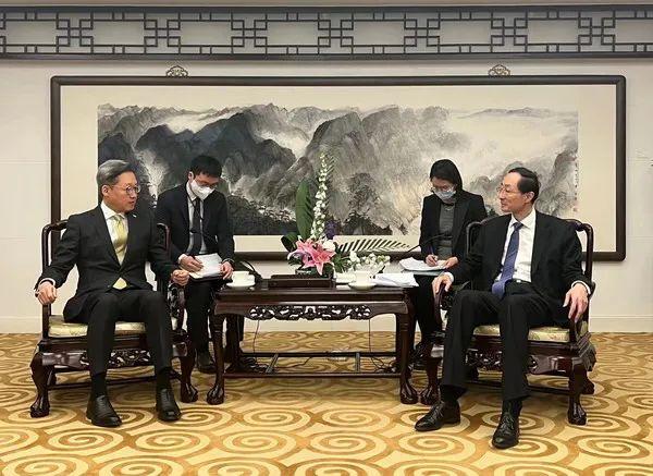 近期国外重大新闻事件深度解析（2023年），深度解析国外重大新闻事件（深度观察2023年）