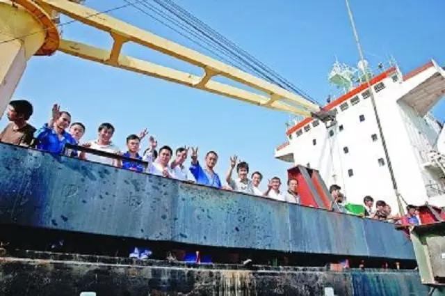 中国海军消灭海盗,捍卫海洋和平的坚定力量,中国海军消灭海盗,捍卫海洋和平的坚定力量之盾