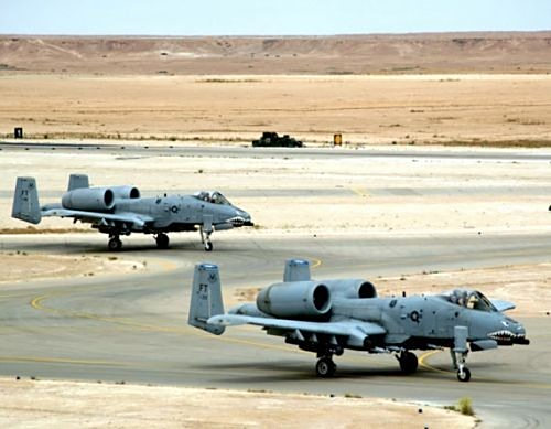 美国A-10雷霆战机退役,一段历史与传奇的落幕,美国A-10雷霆战机退役,传奇战机的历史落幕