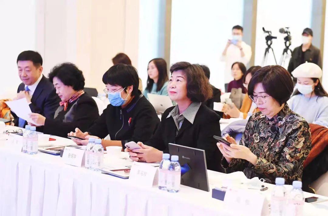 国际时事新闻2021简短概览,国际时事新闻概览 2021年简短回顾