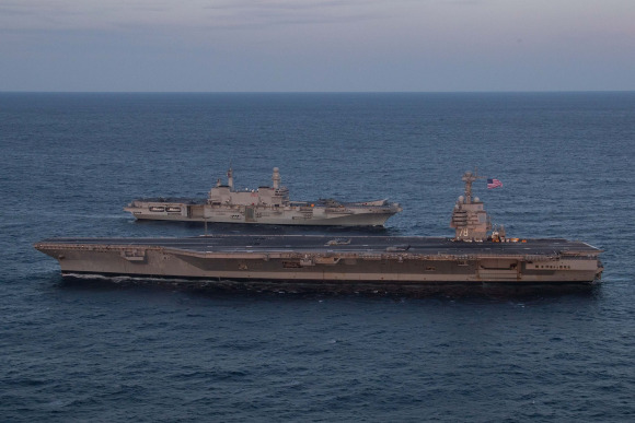 福特号航空母舰的所在地及其重要影响力,福特号航空母舰所在地与其全球重要影响力概述