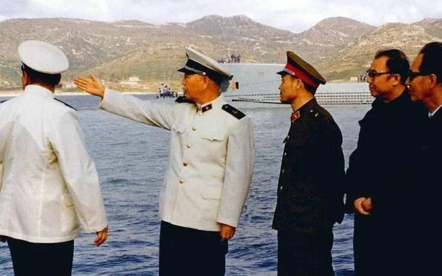 辽宁舰历任副舰长,见证中国海军的崛起与成长,辽宁舰历任副舰长见证海军崛起与成长历程