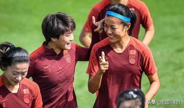 歼八战斗机,空中加油的卓越能力,歼八战斗机,空中加油的空中力量之巅