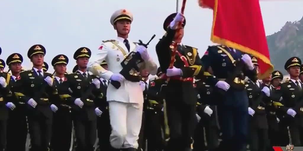 三军仪仗队与海一岛的孙国祥仗队,荣耀与担当,三军仪仗队与海一岛的孙国祥队伍,荣耀与担当的展现