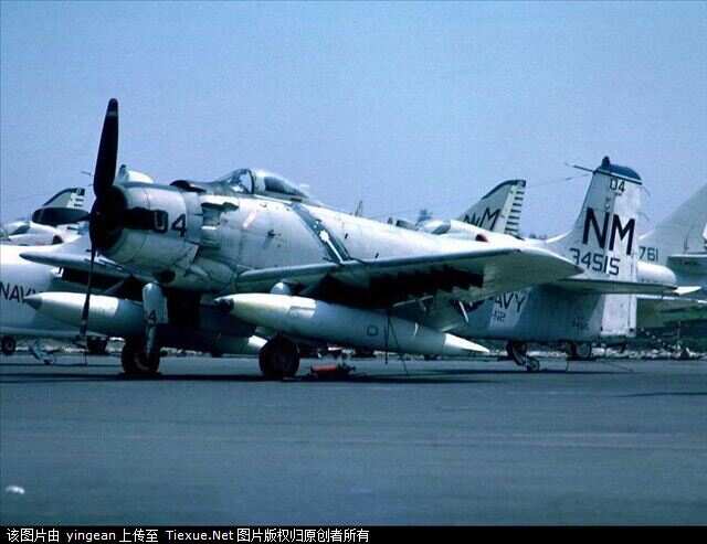 揭秘A-1天袭者飞机，速度与力量的完美结合，揭秘A-1天袭者飞机，速度与力量的巅峰之作