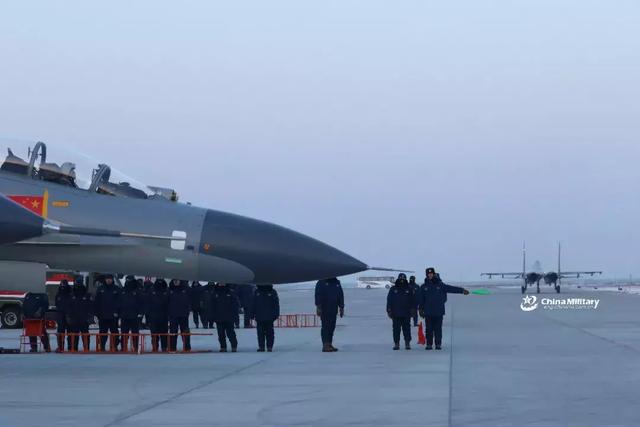 中国的苏-27战斗机是否已经退役?探讨其背景与影响,中国苏-27战斗机的退役背景与影响分析