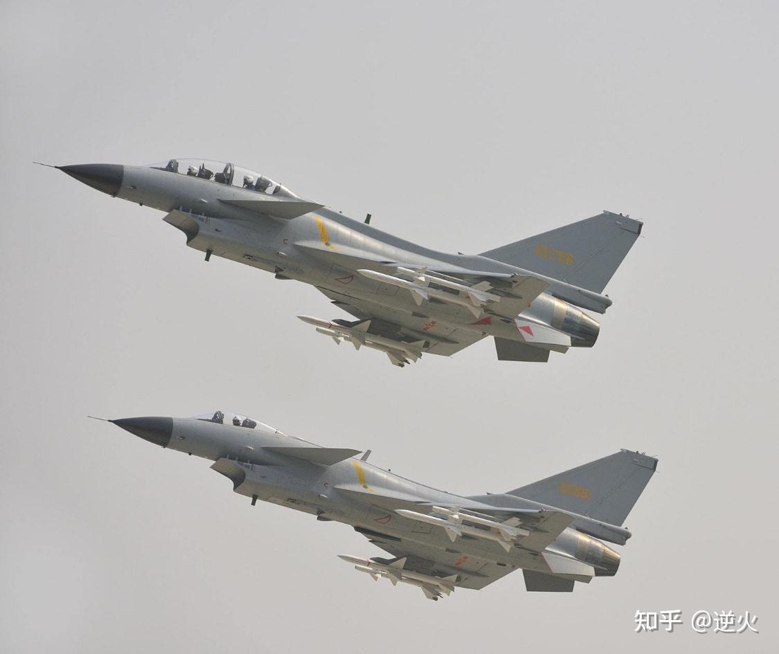 歼-10战斗机改进的原因与意义,歼-10战斗机改进的原因及其意义解析