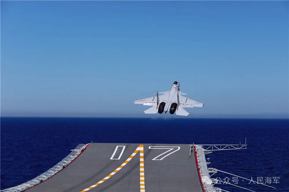 山东舰常态化穿航台海,展示国家意志与海上力量的坚定象征,山东舰常态化穿航台海,国家意志与海上力量的坚定展示
