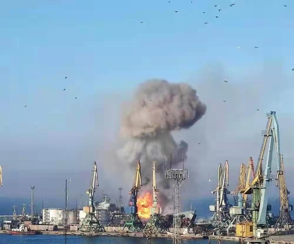 东风21D导弹发射图片，揭示中国战略导弹力量的现代面貌，东风21D导弹发射图片展现中国战略导弹力量的现代化面貌