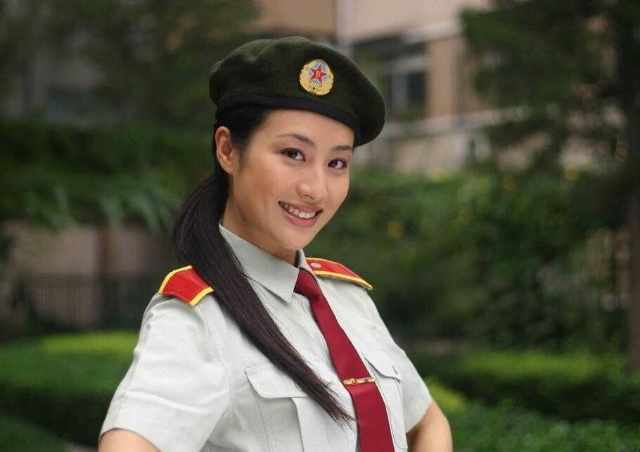 中国女兵,全世界最美的风景线,中国女兵,全球最美的风景线