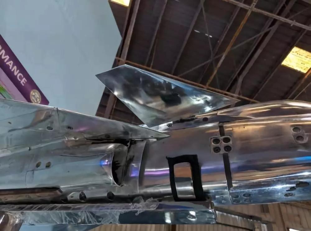 歼-10战斗机能挂多少导弹,解析中国先进战斗机的载弹能力,揭秘歼-10战斗机的载弹能力,解析中国先进战机挂载导弹数量