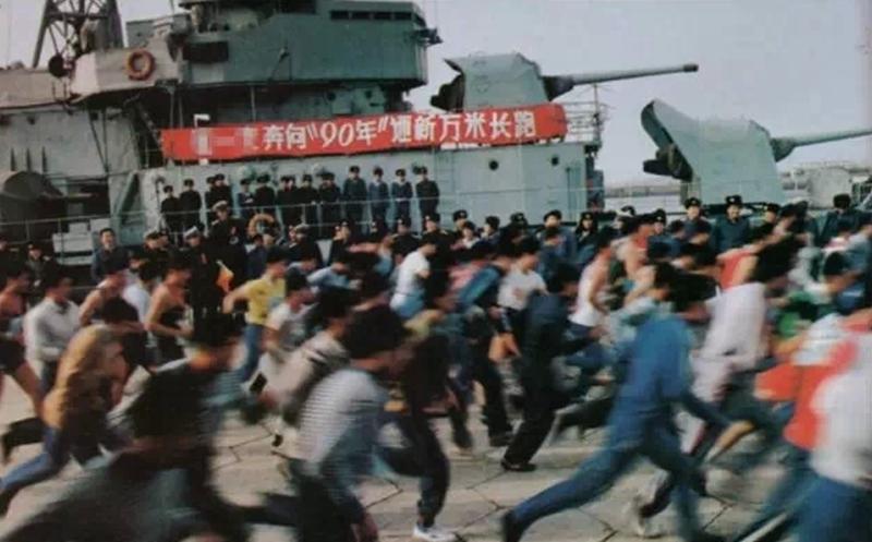 南昌舰的吨位及其意义，南昌舰的吨位及其战略意义解析