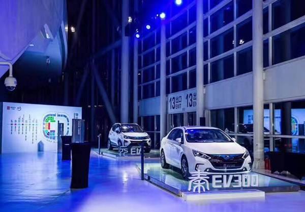 打新兵15分钟视频,训练新兵的过程与挑战,新兵训练,挑战与过程揭秘,15分钟视频展现打新兵场景