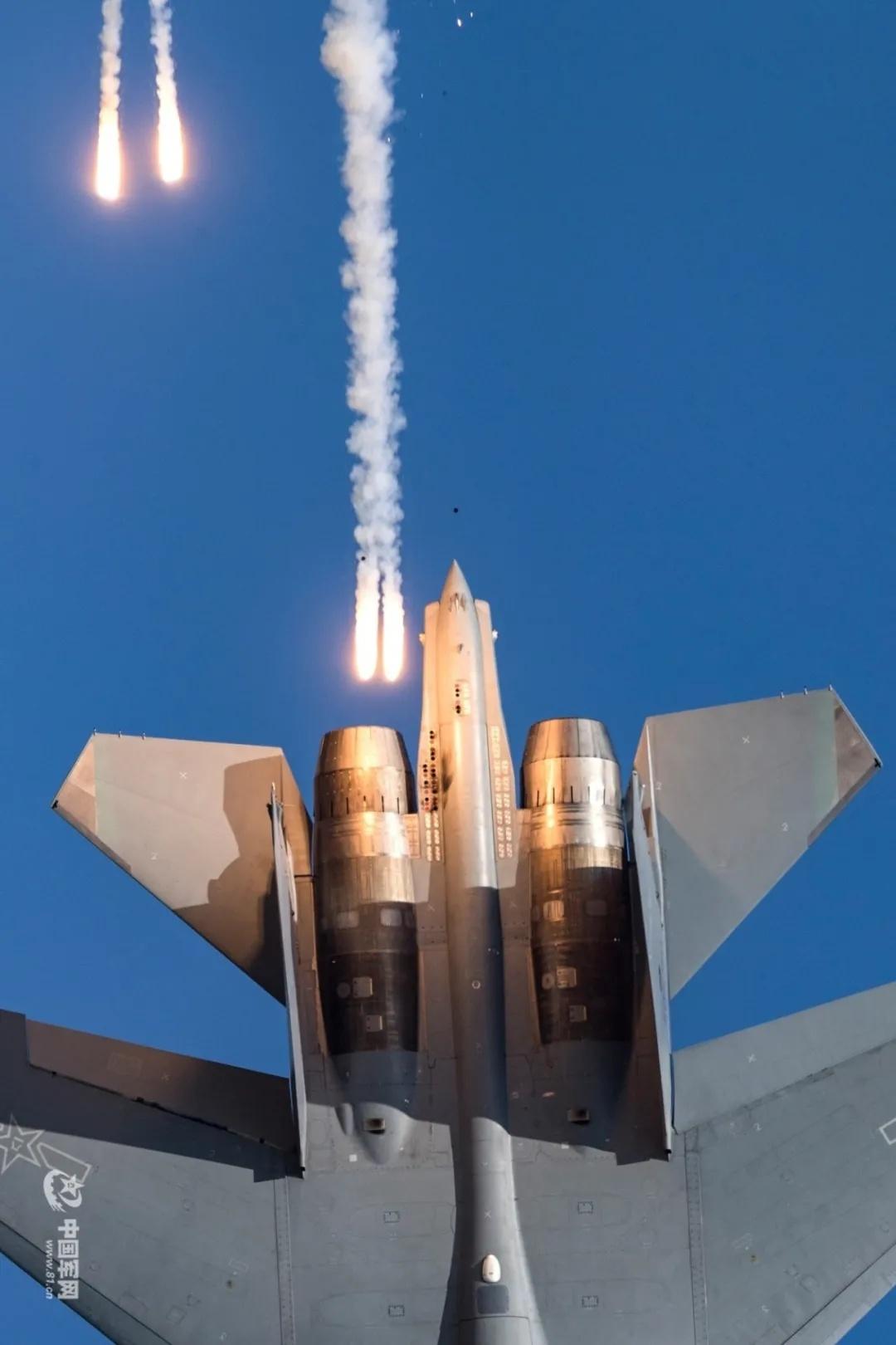 中国歼-16战斗机简介，中国歼-16战斗机概览