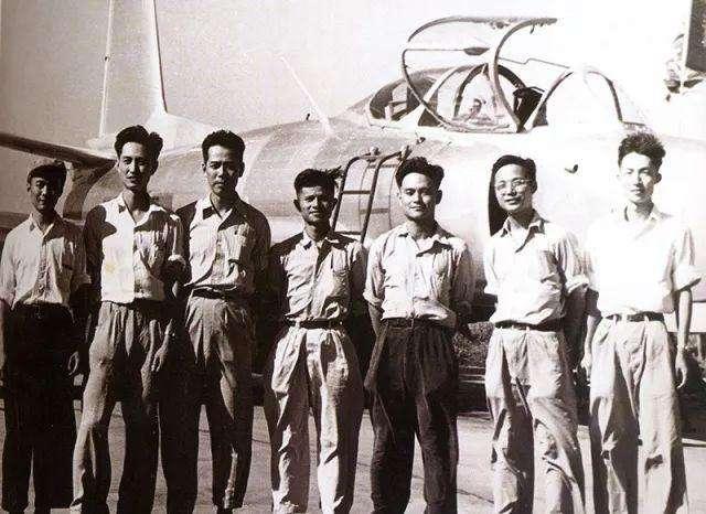 歼八战斗机的全长,历史、技术性能与影响分析,歼八战斗机,全长、技术性能、历史影响与深度分析