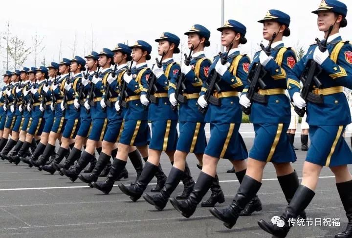 中国女兵早上好图片,展现力量与美丽的独特风采,中国女兵早上好,力量与美丽的独特风采展现