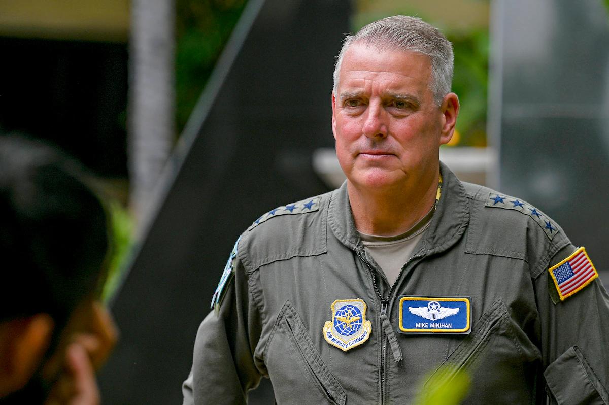 中美冲突与乡村安全,未来会伤害村民吗?,中美冲突与乡村安全,未来对村民的影响与隐患分析