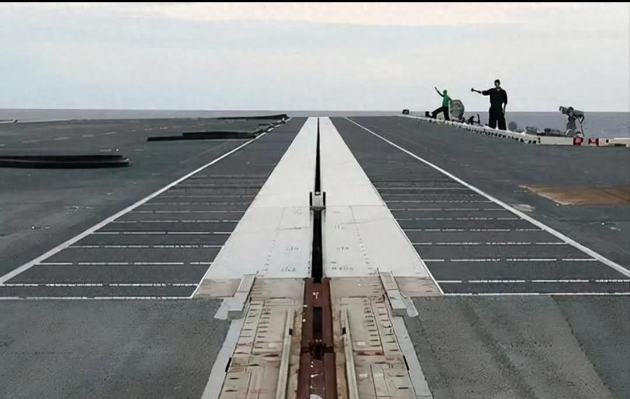 航空母舰的主要作战工具及其有效性探讨,航空母舰主要作战工具的有效性探讨