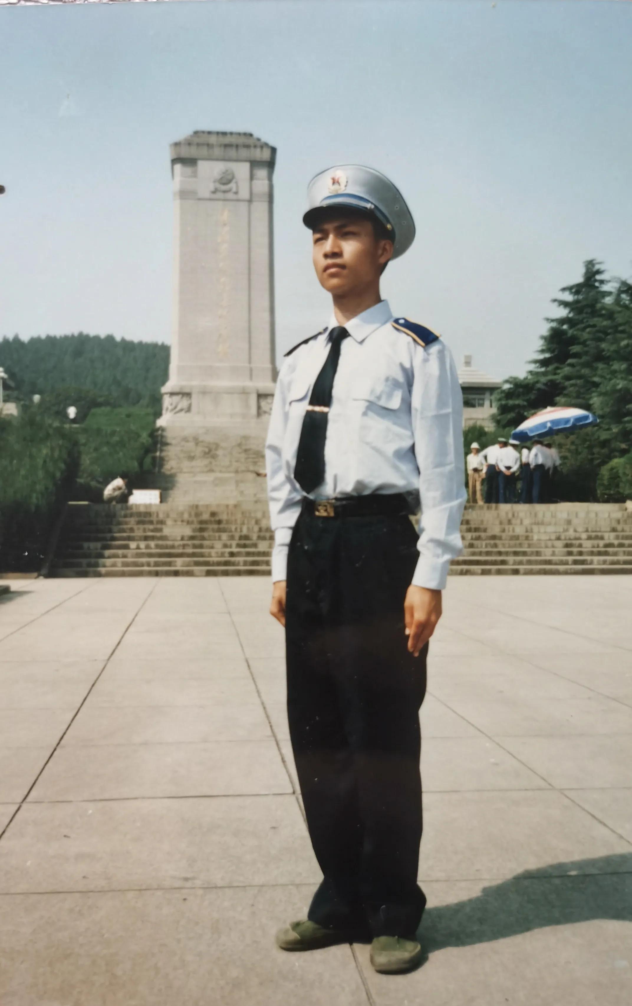 空军军装的多样风采,图片展示与解析,空军军装风采展示与解析,多样服饰展现独特魅力