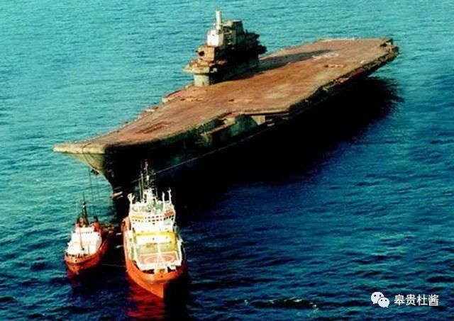 瓦良格号回国全过程视频，历史性的航海之旅，瓦良格号回国之旅，历史性的航海视频记录