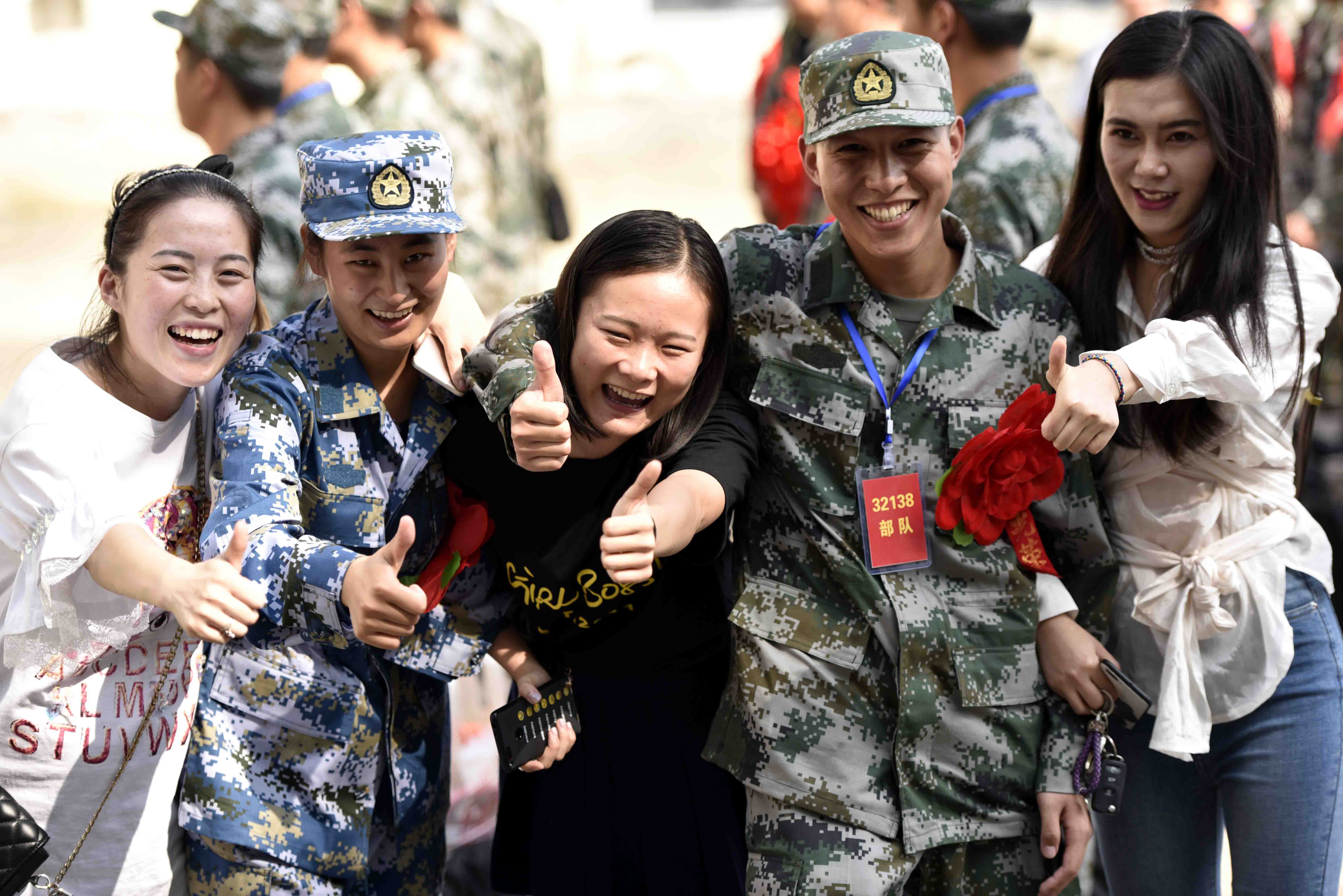 武装部军装风采，展示军人荣耀的图片集，武装部军装风采，展示军人荣耀的壮丽瞬间图片集