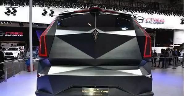 红旗L-Concept 1200万级豪华轿车的独特魅力，红旗L-Concept豪华轿车，独特魅力展现千万级豪华风采