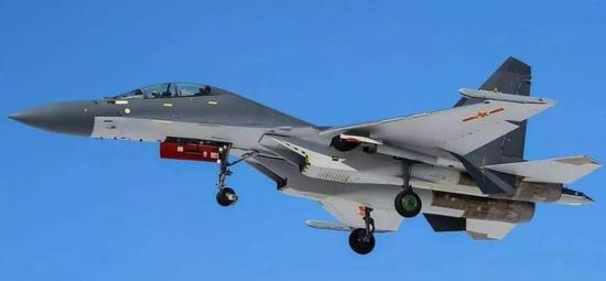 歼15与歼16,中国航空工业的骄傲,歼15与歼16,中国航空工业的辉煌骄傲